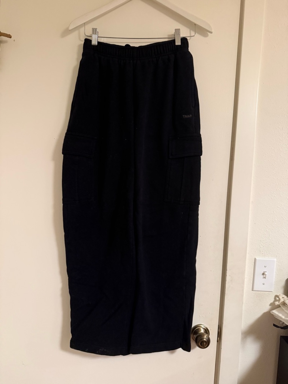 Aritzia TNA Mega Cargo - black, sz small - Picture 4 of 7
